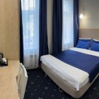 Бюджетный двухместный номер в отеле Мира