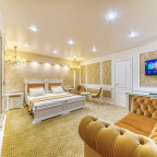 Люкс с джакузи и сауной в Revival Hotel 