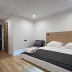 Комфорт трехместный №1 в отеле Buta Hotel 4
