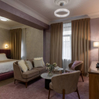 Номер Премиум в отеле Cosmo7