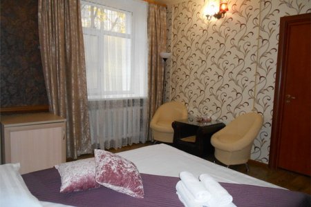 Номер Полулюкс в гостинице Лефортовский дворик