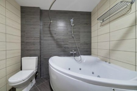 Джакузи в номере Люкс в отеле Минима Кузьминки