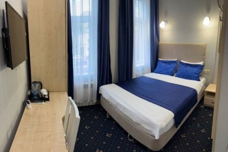Бюджетный двухместный номер в отеле Мира