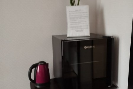 Снять номер посуточно для влюбленных пар Декор в номере Комфорт в отеле Базис-М