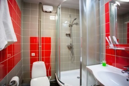 Снять почасовой номер для романтики Душ общий в отеле Базис-М
