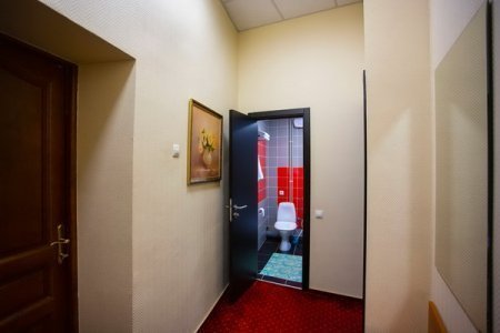 Снять почасовой номер для романтического свидания Коридо общий в отеле Базис-М