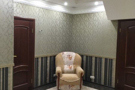 Интерьер в номере Люкс в отеле Ладомир на Яузе