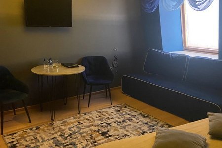 Интерьер номера Полулюкс Аполлон в отеле Элитон