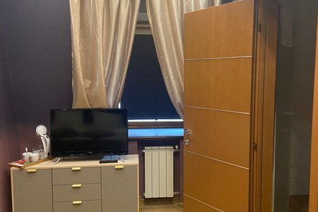 Интерьер в номере Премиум Зевс отеля Элитон