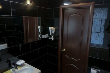 Душевая в номере ВИП в отеле Парадиз на Чистых прудах