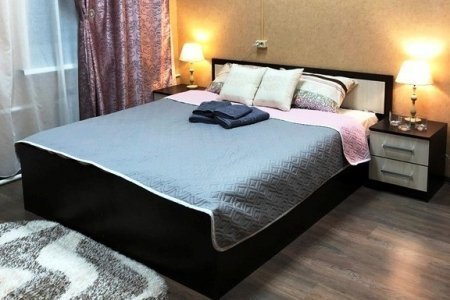 Почасовой номер с душевой кабиной и Wi-Fi Спальная зона в номере Комфорт в отеле Багет