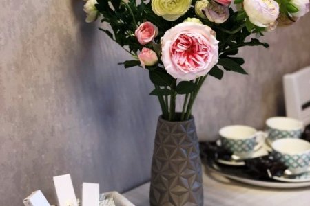 Декор номера Делюкс в отеле Flori Hotel