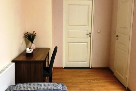 Интерьер номера Делюкс в отеле Flori Hotel