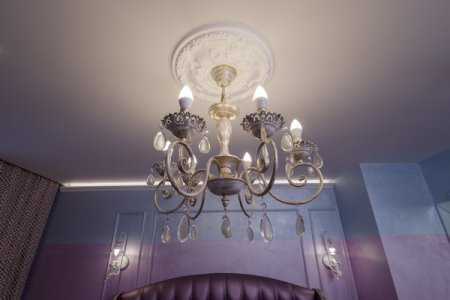 SIMPLE ROOMS у метро Площадь Ильича снять Люстра в номере Италия в СИМПЛ РУМС
