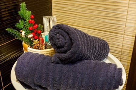 Simple Rooms — аренда номера на час для двоих онлайн Полотенца в номере Кения в отеле Симпл Румс