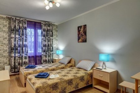 Три иероглифа — аренда номера на час с отдельной ванной Две кровати в номере Эконом в Три Иероглифа