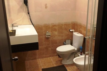 Забронировать Люкс для первой брачной ночи — джакузи и тишина Санузел в номере Люкс с джакузи Шоколад - Нумера на Кантемировской