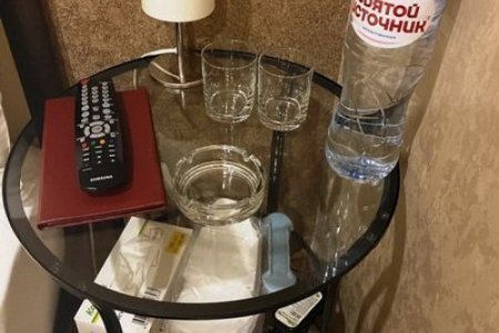 Отель Нумера в ЮАО забронировать Журнальный столик в Эконом Квики в Нумера на Кантемировской