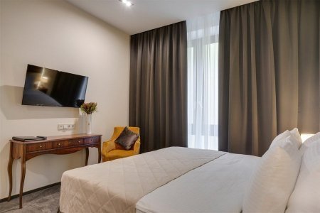 Общий вид номера Улучшенный с балконом в отеле Viewpoint Hotel