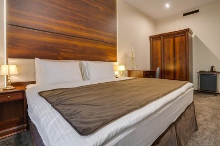 Спальное место в номере Улучшенный в отеле Viewpoint Hotel