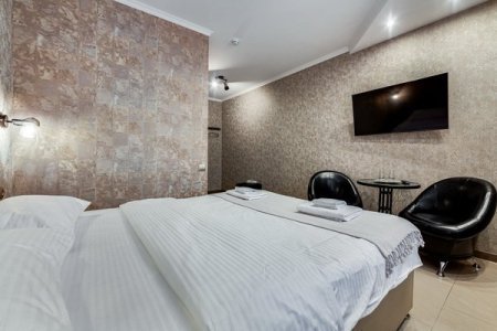 Спальная зона в номере 2 в отеле Renvills Hotel