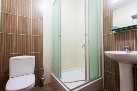 Душ номера Бюджетный в отеле Олива