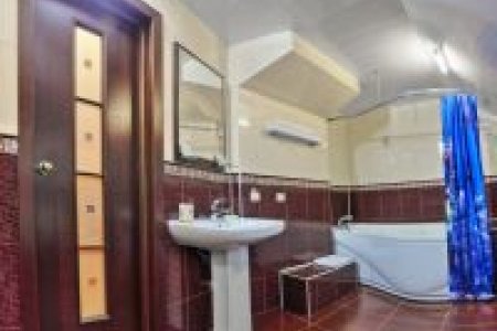 Джакузи номера Люкс в отеле Славия