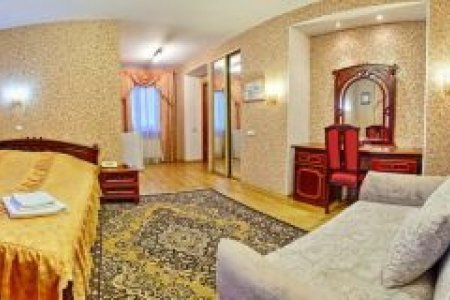 Интерьер номера Комфорт в отеле Славия