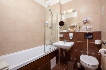 Ванна в номере Комфорт Премиум в отеле City Hotel Sova