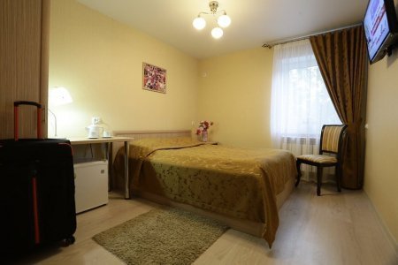 Забронировать номер в отеле Астра — от 500 ₽/час Номер Комфорт в отеле Астра