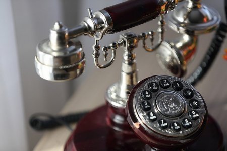 Снять номер в Астре на ночь — тихий двор, кондиционер Телефон в номере Комфорт в отеле Астра