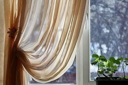 Снять номер отель Астра Вид с окна в номере Комфорт в отеле Астра