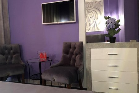 Зона отдыха в номере Полулюкс Афина в отеле Элитон Братеевская
