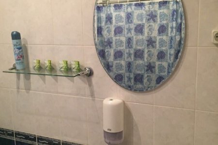 Зеркало в 2-х местном номере №3 в отеле Три Версты