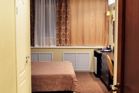 Коридор номера Бизнес-комфорт в отеле Дукат