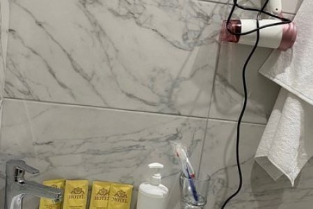 Раковина в номере Стандарт в отеле Room Room