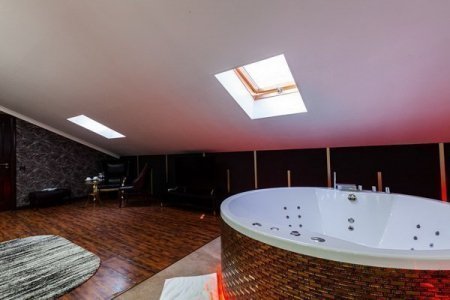 Джакузи в номере 20 VIP в De Art на Таганской