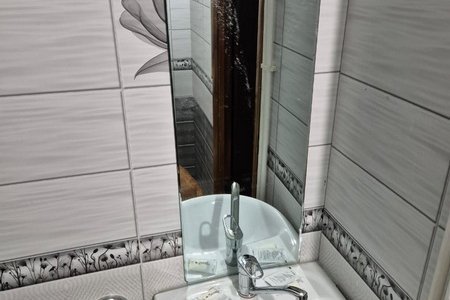 Раковина в номере Стандарт в отеле Ампир