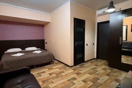Кровать в номере Стандарт без окна в Мастер отель Останкино