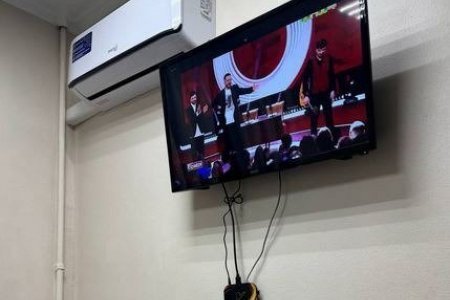 Телевизор в номере Стандарт в отеле Найс сити
