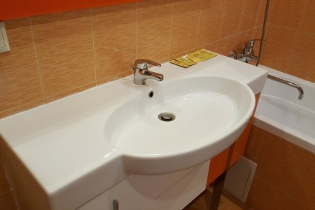 Душевая комната в номере 1 в Loft Studio