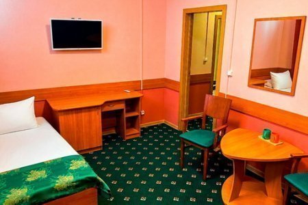 Интерьер номера Комфорт в отеле на Южной