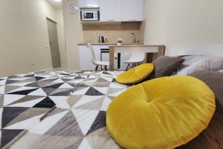 Подушки в номере 3 в The Loft Studio у метро Котельники