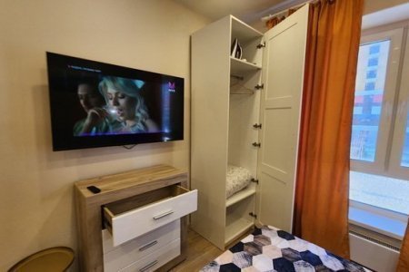 Телевизор в апартаментах 2 в The Loft Studio у метро Котельники