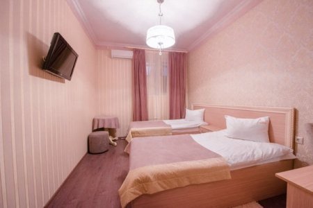 Забронировать отель для страстной встречи — Флоренция Номер Венеция в отеле Флоренция