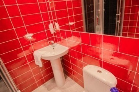 Отель Флоренция снять на час Раковина в номере Стандарт в отеле Флоренция