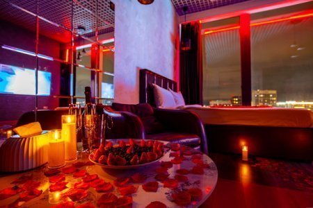 апартаменты выставочная 12