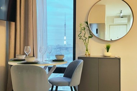 Обеденная зона в номере Breeze Apartments в ЖК Савеловский Сити