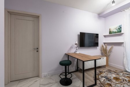 Телевизор в номере City Vibe в ЖК Савеловский Сити