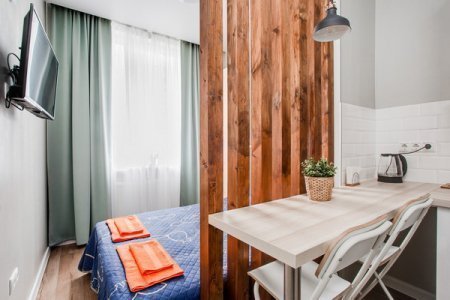 Интерьер в студии 1 в апартаментах Home Like на Эйнштейна